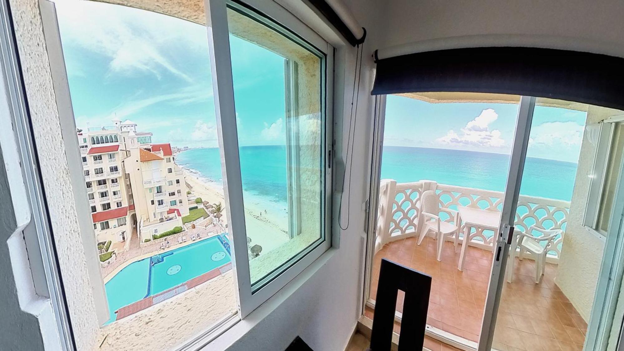 Cancun Plaza Sea View Exteriör bild