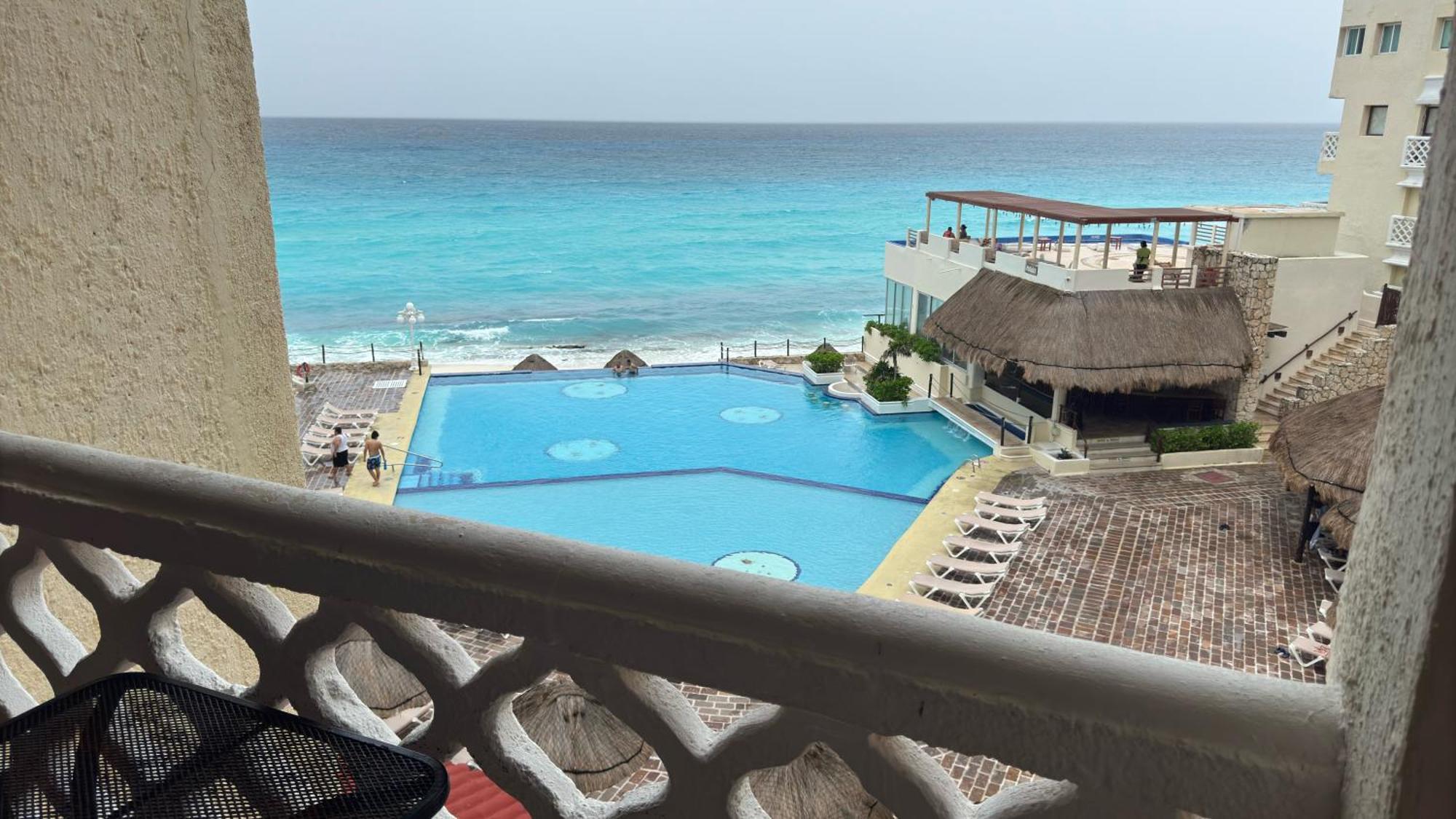 Cancun Plaza Sea View Exteriör bild