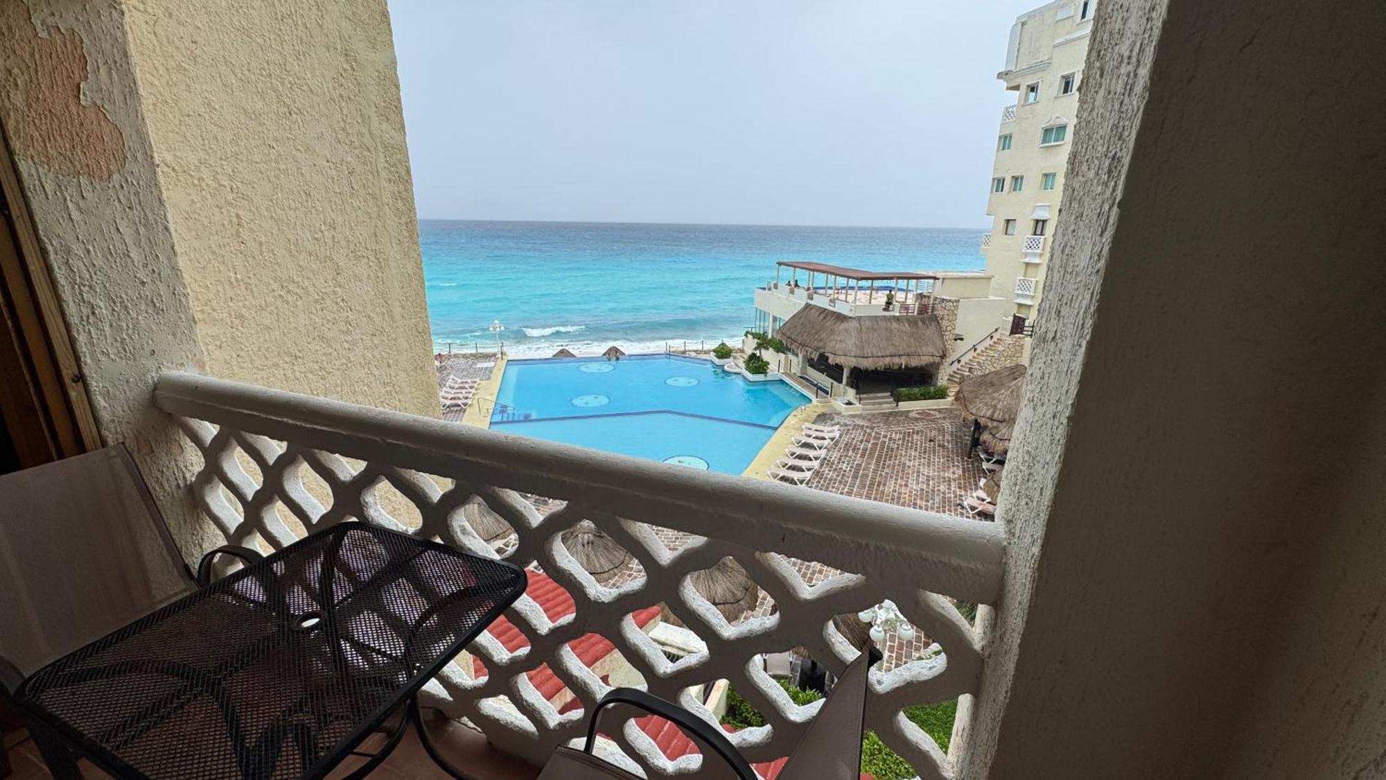 Cancun Plaza Sea View Exteriör bild