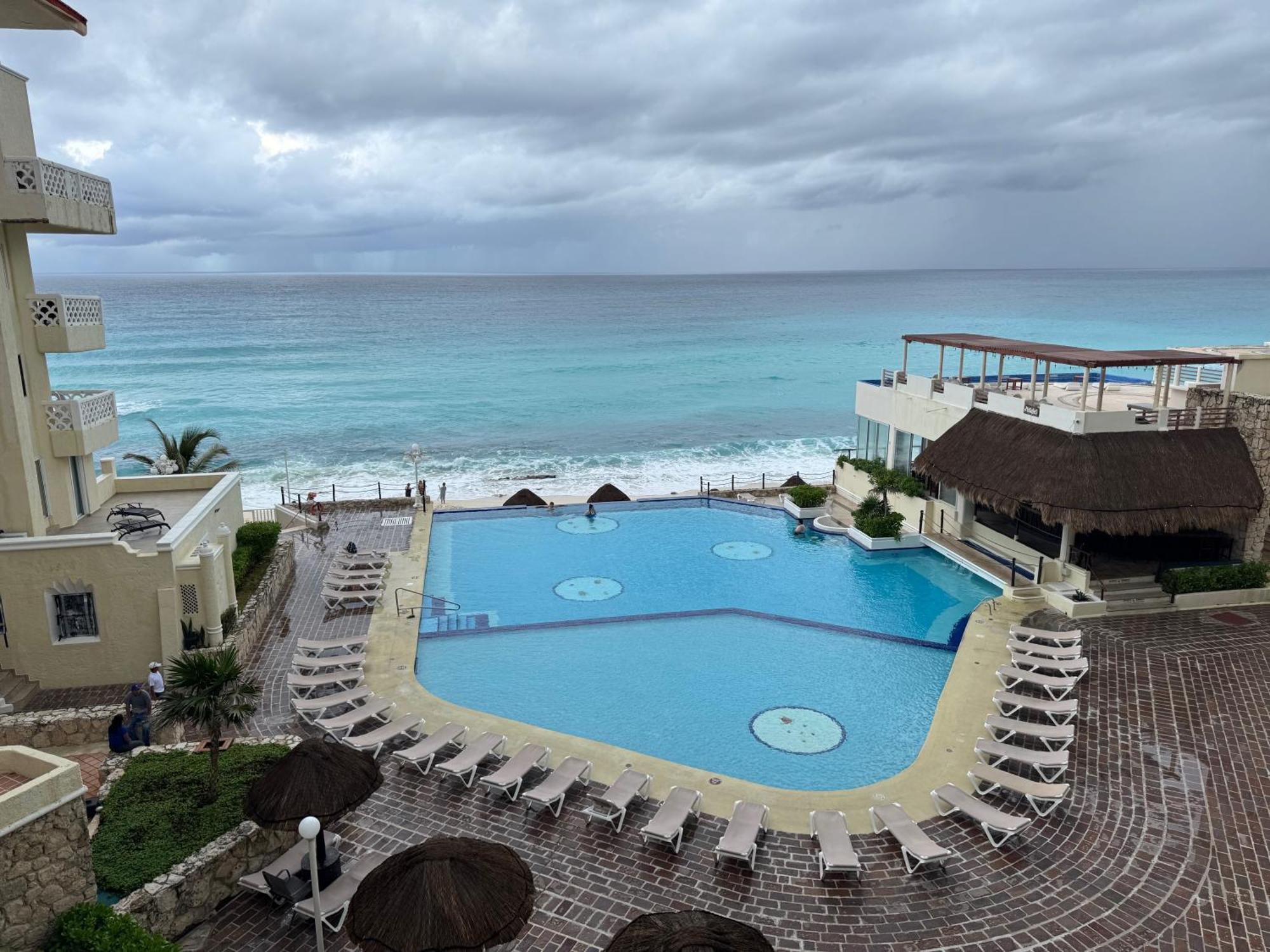 Cancun Plaza Sea View Exteriör bild