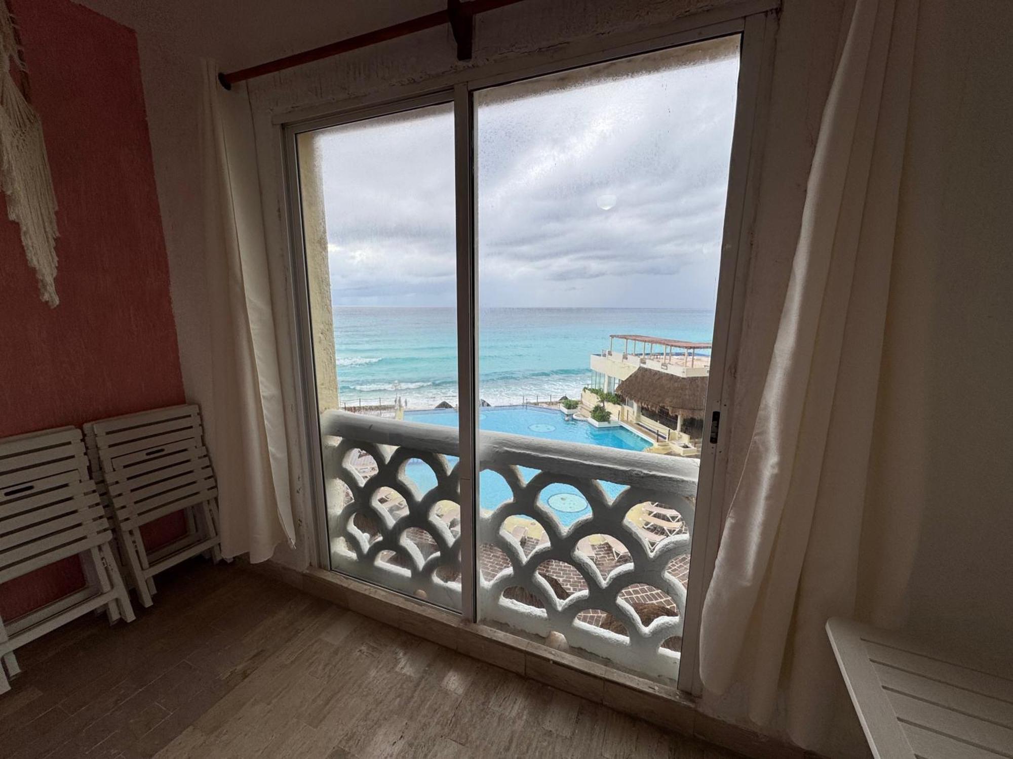 Cancun Plaza Sea View Exteriör bild